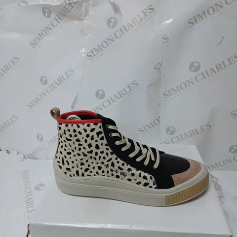 BOXED PAIR OF MODA IN PELLE BEATRYCE HIGH TOP TRAINERS IN LEOPARD PRINT DESIGN EU SIZE 40