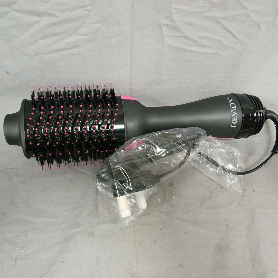BOXED REVLON ONE-STEP VOLUMISER HAIR DRYER & BRUSH – CLASSIC EDITION