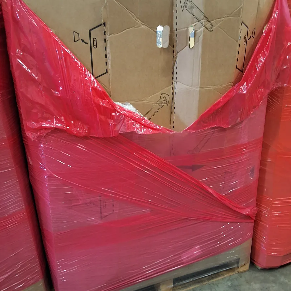 PALLET CONTAINING ASSORTED PRODUCTS INCLUDING CAT LITTER BOX, CEILING FAN LIGHT, LE CREUSET POT, COMPUTER MONITORS & STEAM SPOT CLEANER