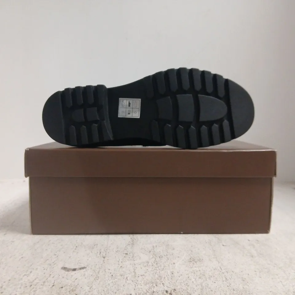 BOXED PAIR OF NAE VEGAN LOAFERS IN BLACK SIZE UK 6