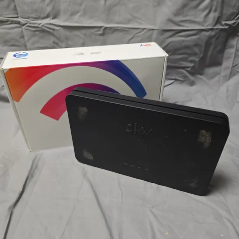 BOXED SKY SR203 WIFI HUB