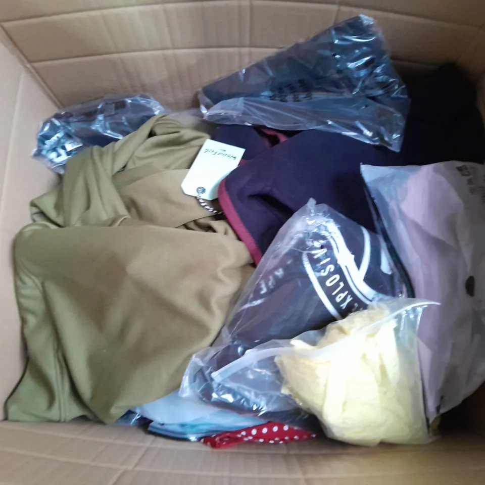 LARGE BOX OF ASSORTED CLOTHING ITEMS IN VARIOUS STYLES, COLOURS AND SIZES