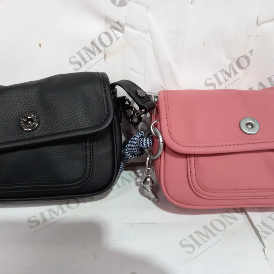 BOX OF APPROXIMATELY 10 ASSORTED WOMENS ACCESSORIES TO INCLUDE HAND BAGS, SMALL BAGS, PURSES ETC