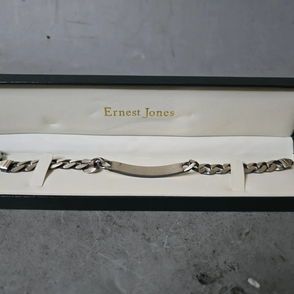BOXED ERNEST JONES CLASP BRACELET 