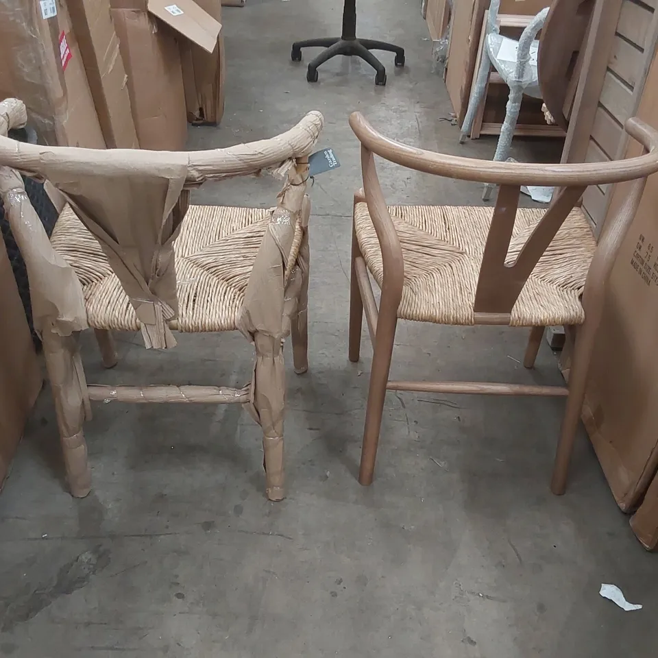 PAIR OF CHILTHORNE WISHBONE DINING CHAIR - NATURAL ASH