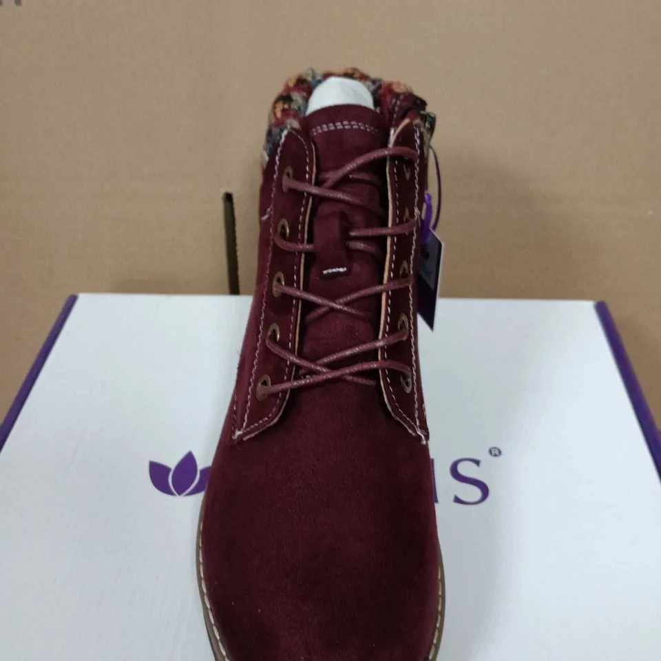 BOXED PAIR OF LOTUS SYCAMORE BORDO SUEDE BOOTS – WOMEN'S ANKLE BOOTS, UK 3