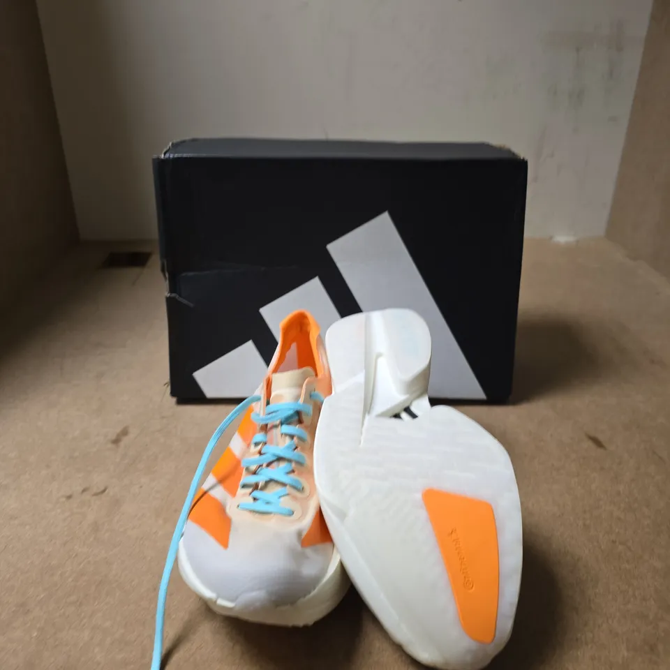 ADIDAS LIGHTSTRIKE PRO RUNNING SHOES – WHITE/ORANGE WITH TURQUOISE LACES - UK SIZE 5.5