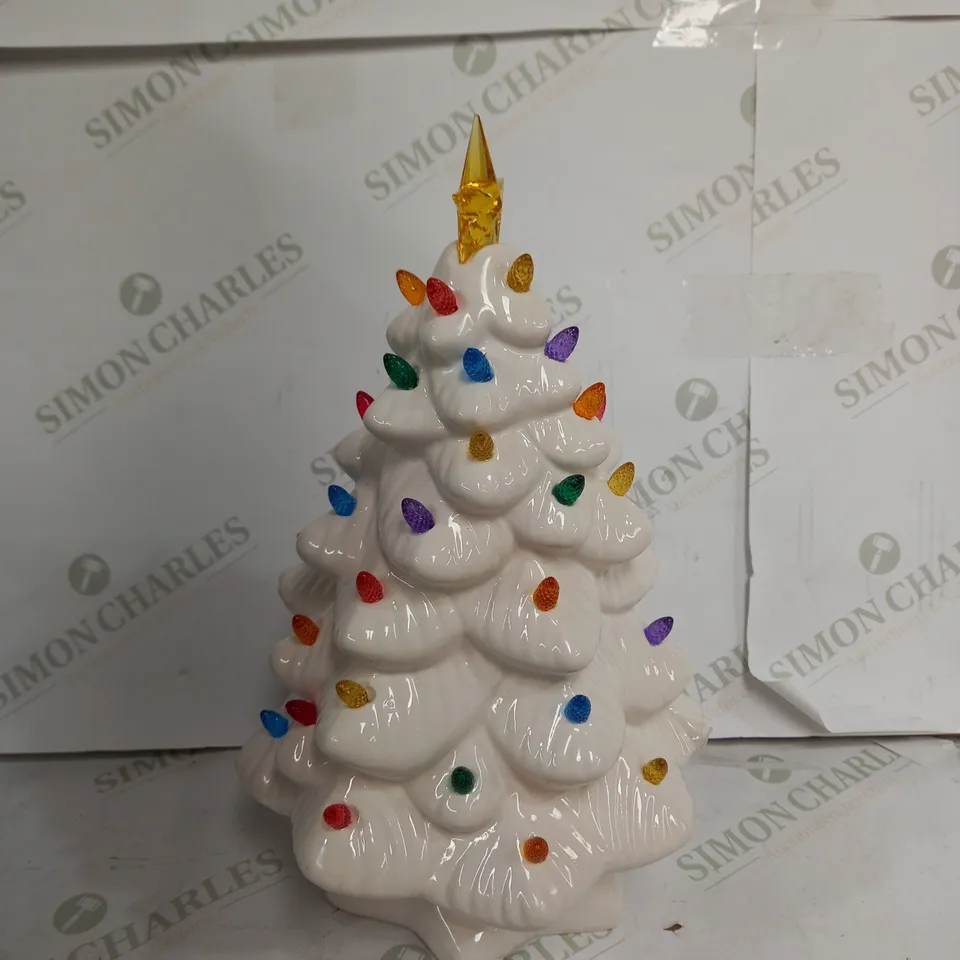 MR CHRISTMAS ILLUMINATED CERAMIC NOSTALGIC TREE