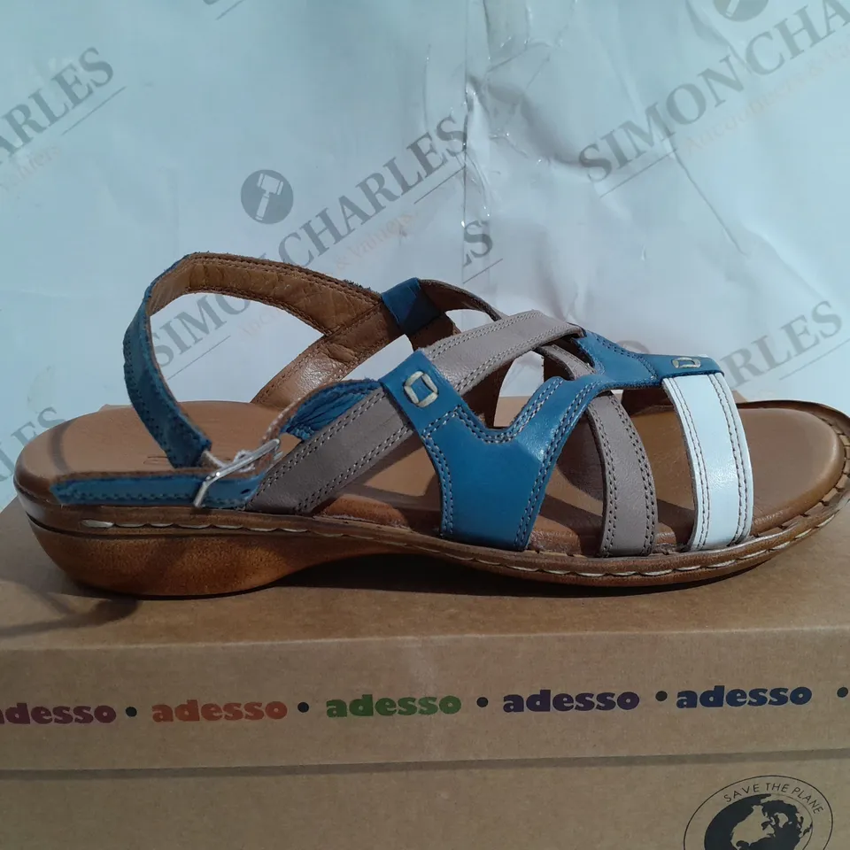 ADESSO TAN BUCKLE PLATFORM SANDALS -SIZE 7