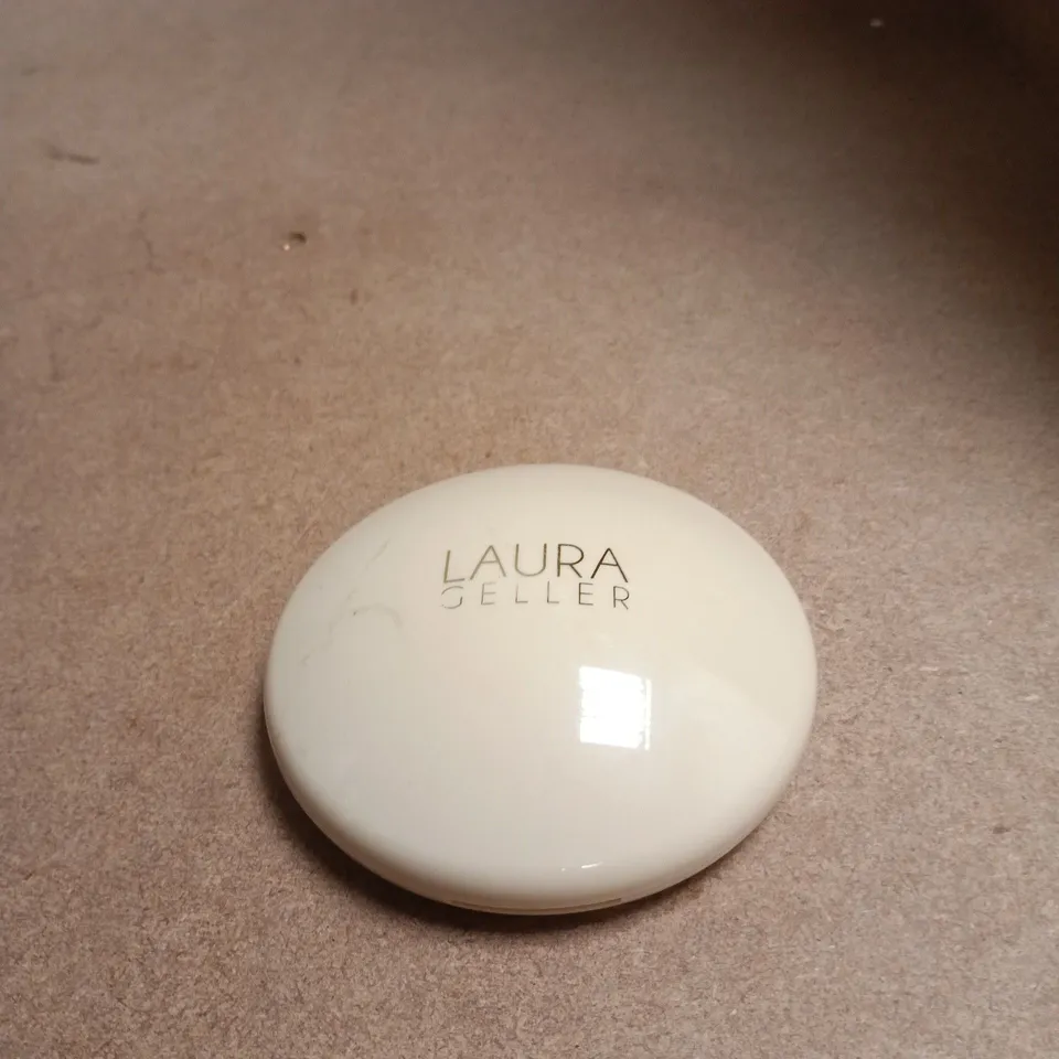 LAURA GELLER GOLDEN HOUR BAKED ILLUMINATING FACE & BODY BRONZER