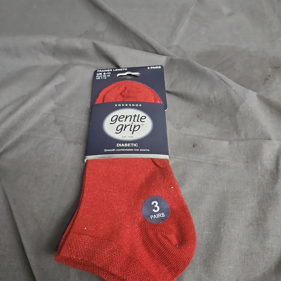 GENTLE GRIP DIABETIC SOCKS BY SOCKSHOP – 3 PAIRS, UK 6-11, RED