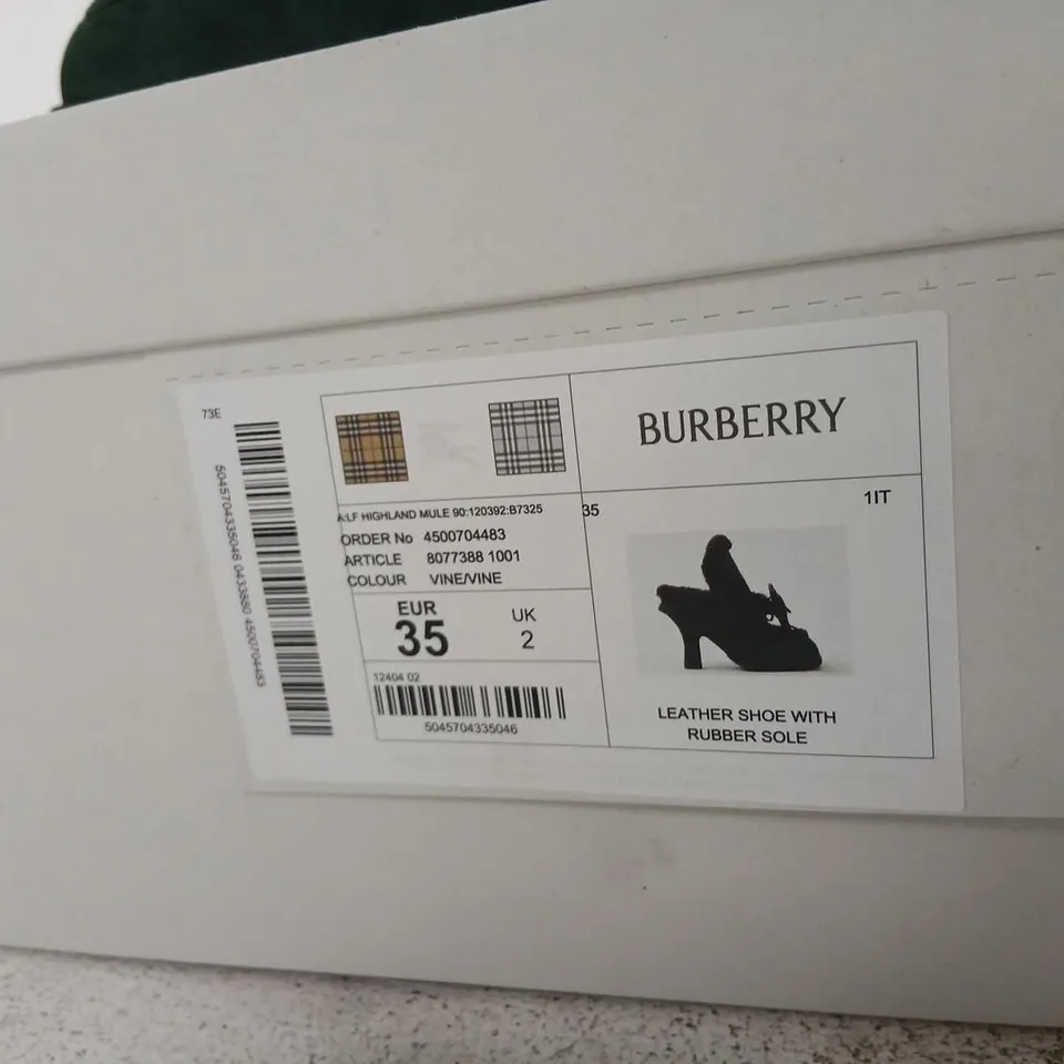 BURBERRY HIGHLAND MULE GREEN SUEDE FUR-LINED ANKLE BOOTS – UK 2 (EU 35)