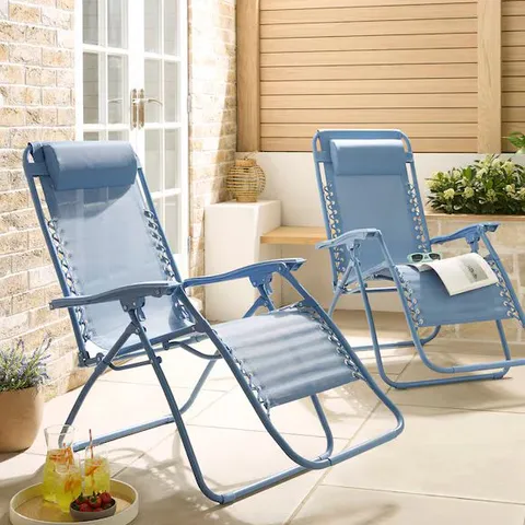 PAIR OF ZERO GRAVITY CHAIRS BLUE