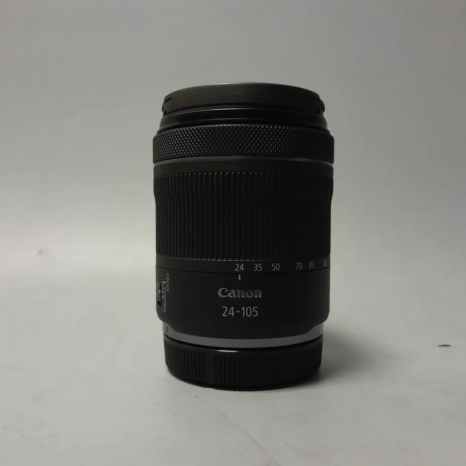 CANON 24-105 CAMERA LENS IN BLACK