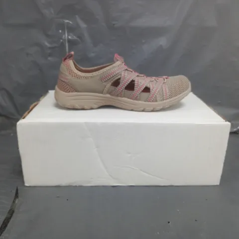 SKECHERS LUXE FOAM RELAXED FIT SHOES TAUPE SIZE 4