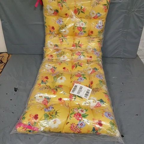 EXOTIC GARDEN 100% COTTON BENCH PAD IN YELLOW