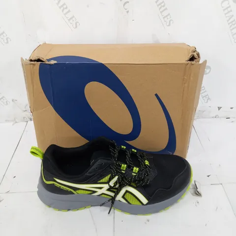 BOXED PAIR OF OASICS TRAIL SCOUT 3 UK 8 1/2