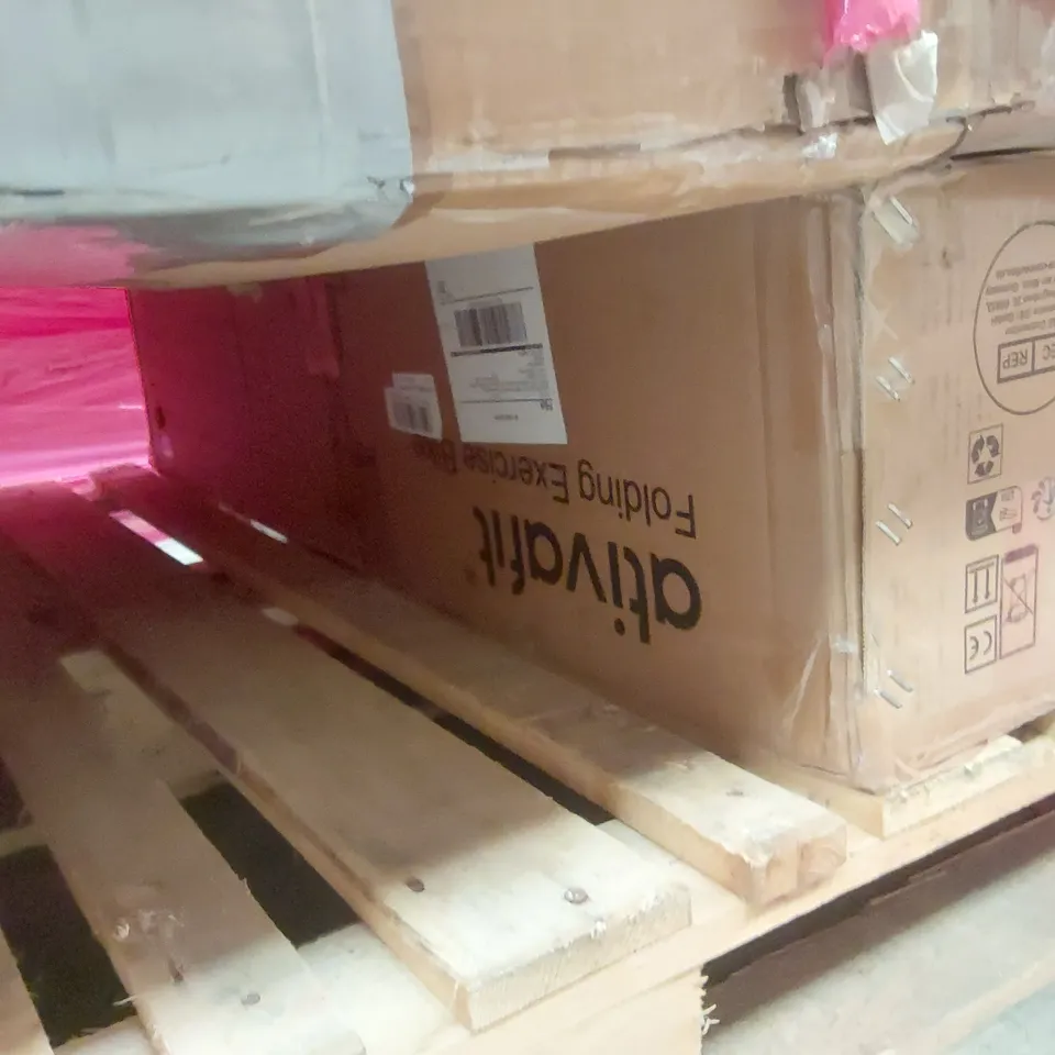 PALLET OF ASSORTED ITEMS INCLUDING: ROWING MACHINE, FOLDING EXERCISE BIKES, ADJUSTABLE DUMBELL SET ECT