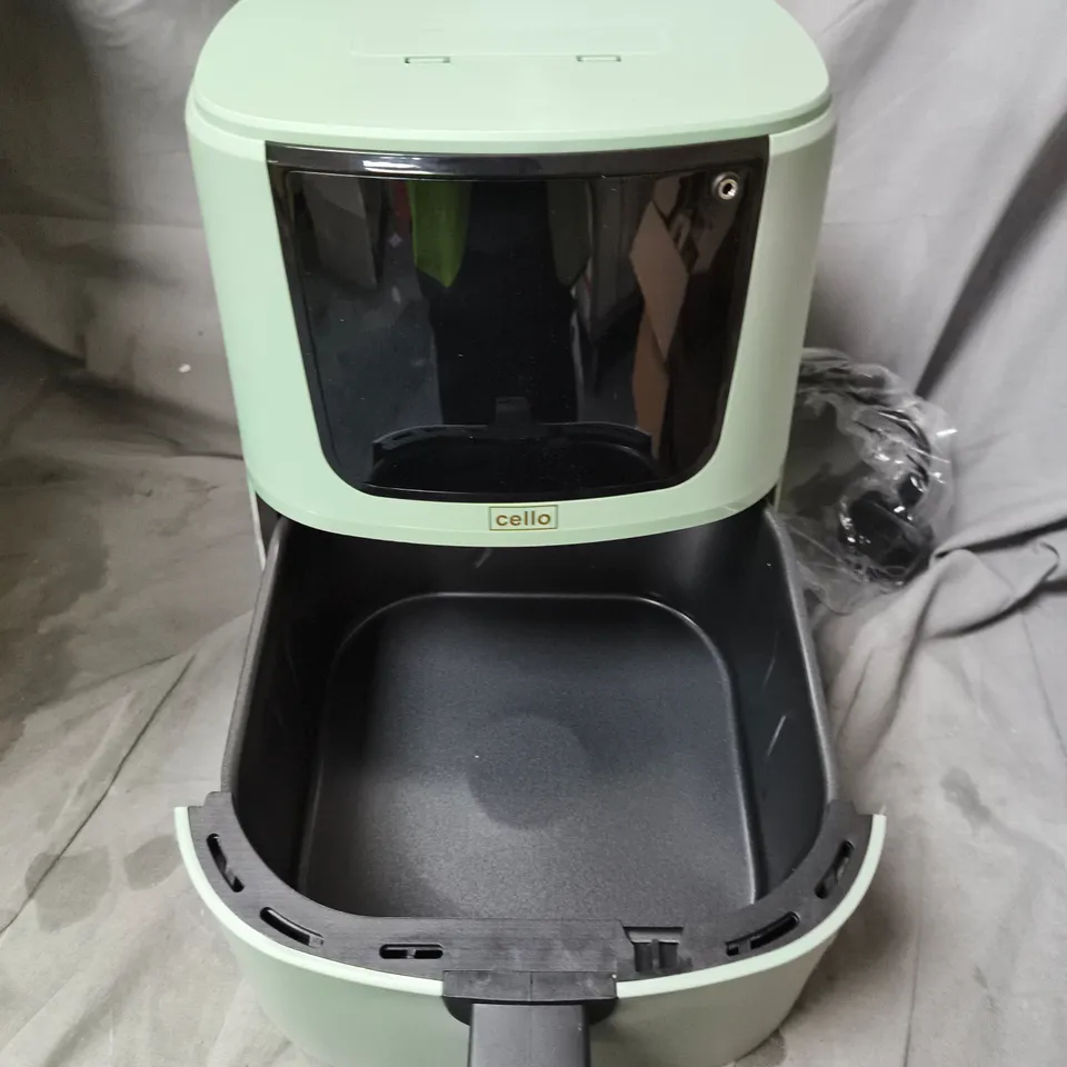 CELLO 4 LITRE AIRFRYER – MINT GREEN