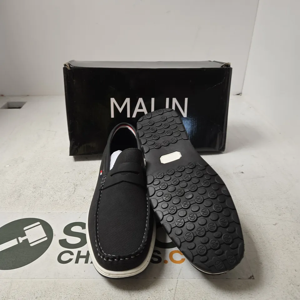 BOXED MALIN LONDON KOFI BLACK SLIP-ON LOAFERS – UK 10