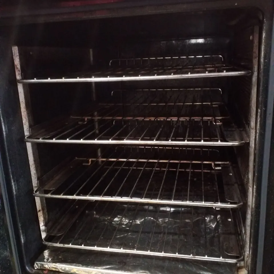 BLUE SEAL G32M CONVECTION OVEN ON STAND