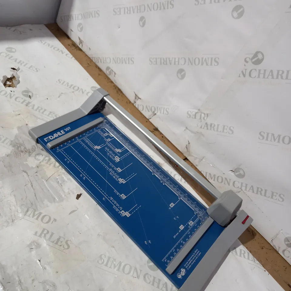 DAHLE PAPER TRIMMER 