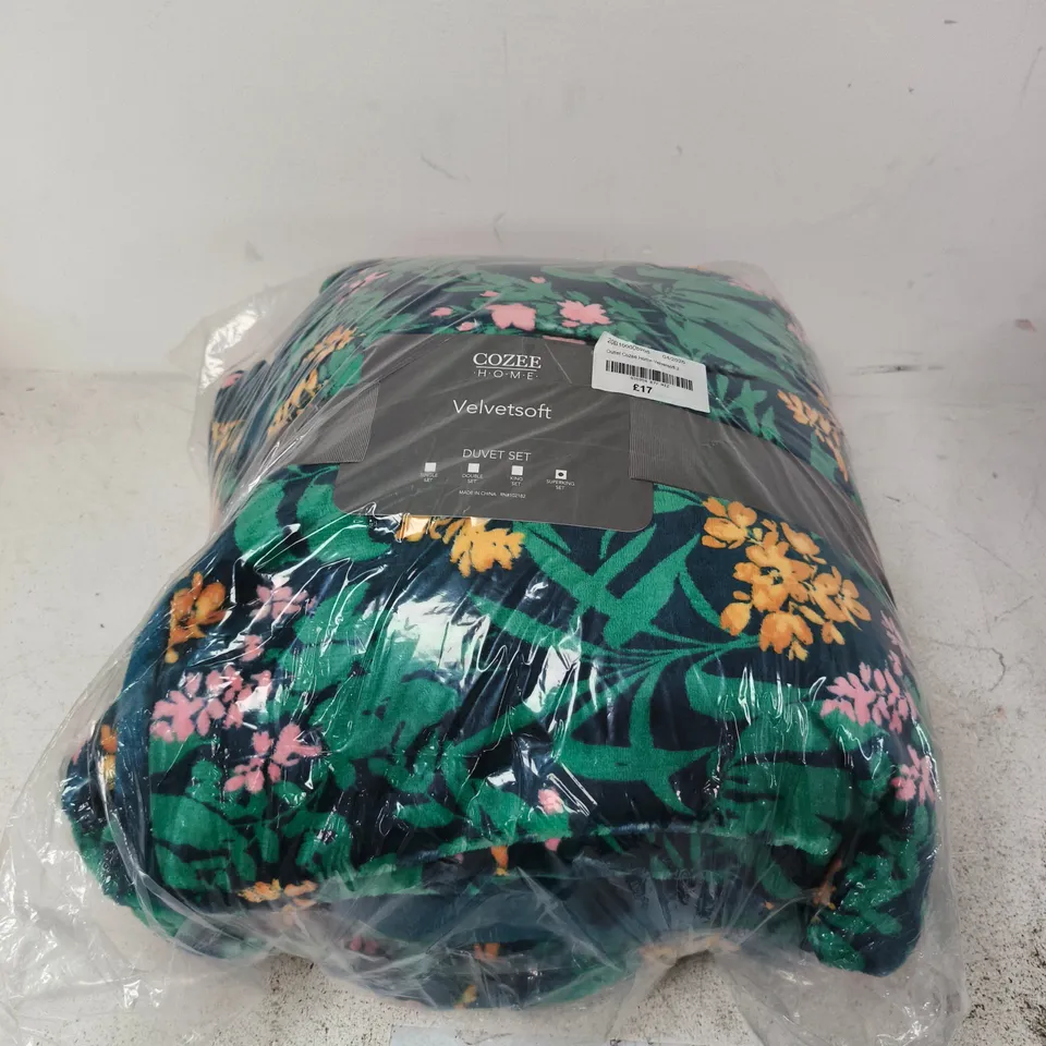 COZEE HOME VELVETSOFT JEWELLED FLORALS 4 PIECE DUVET SET