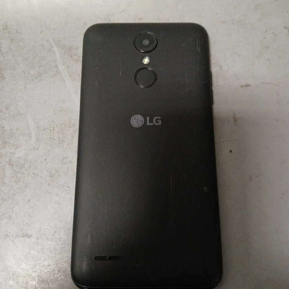 LG BLACK MOBILE PHONE 