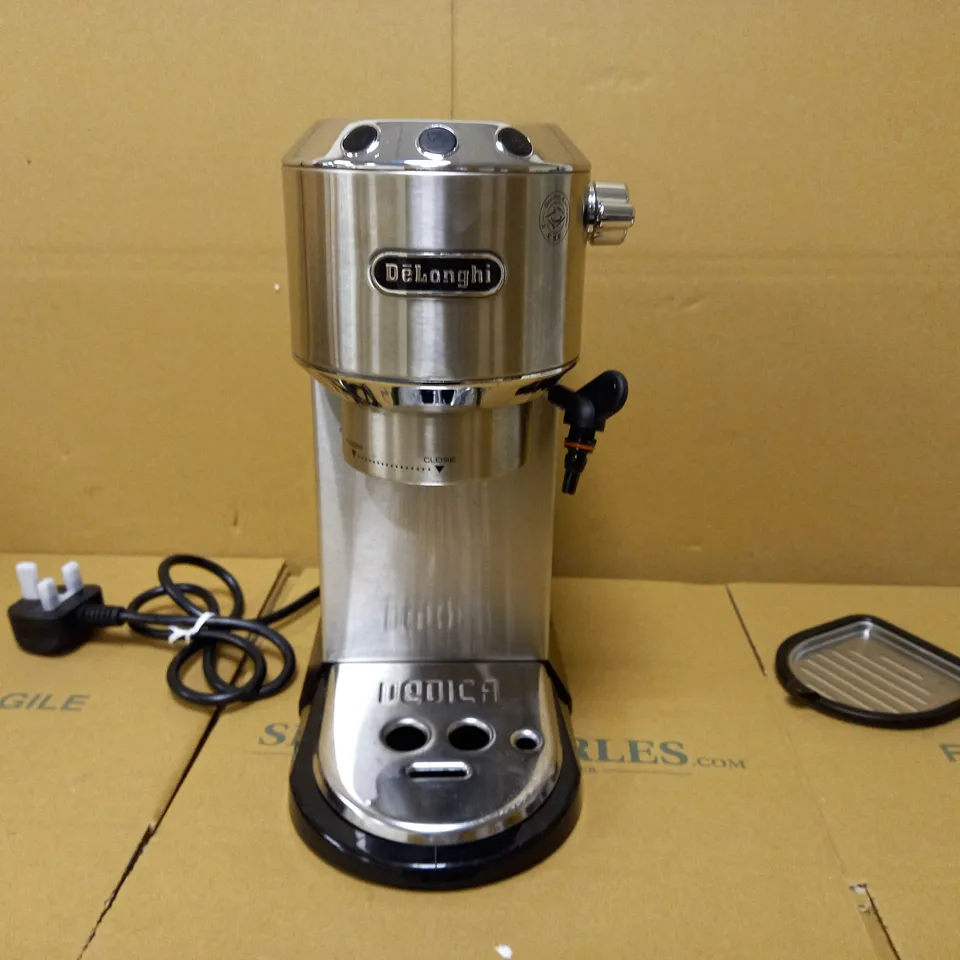 DE'LONGHI DEDICA STYLE TRADITIONAL BARISTA PUMP ESPRESSO MACHINE