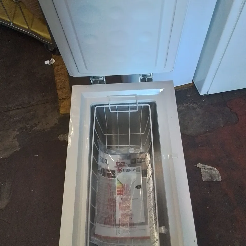 SIA 36CM WHITE SLIMLINE CHEST FREEZER –  CHF60B