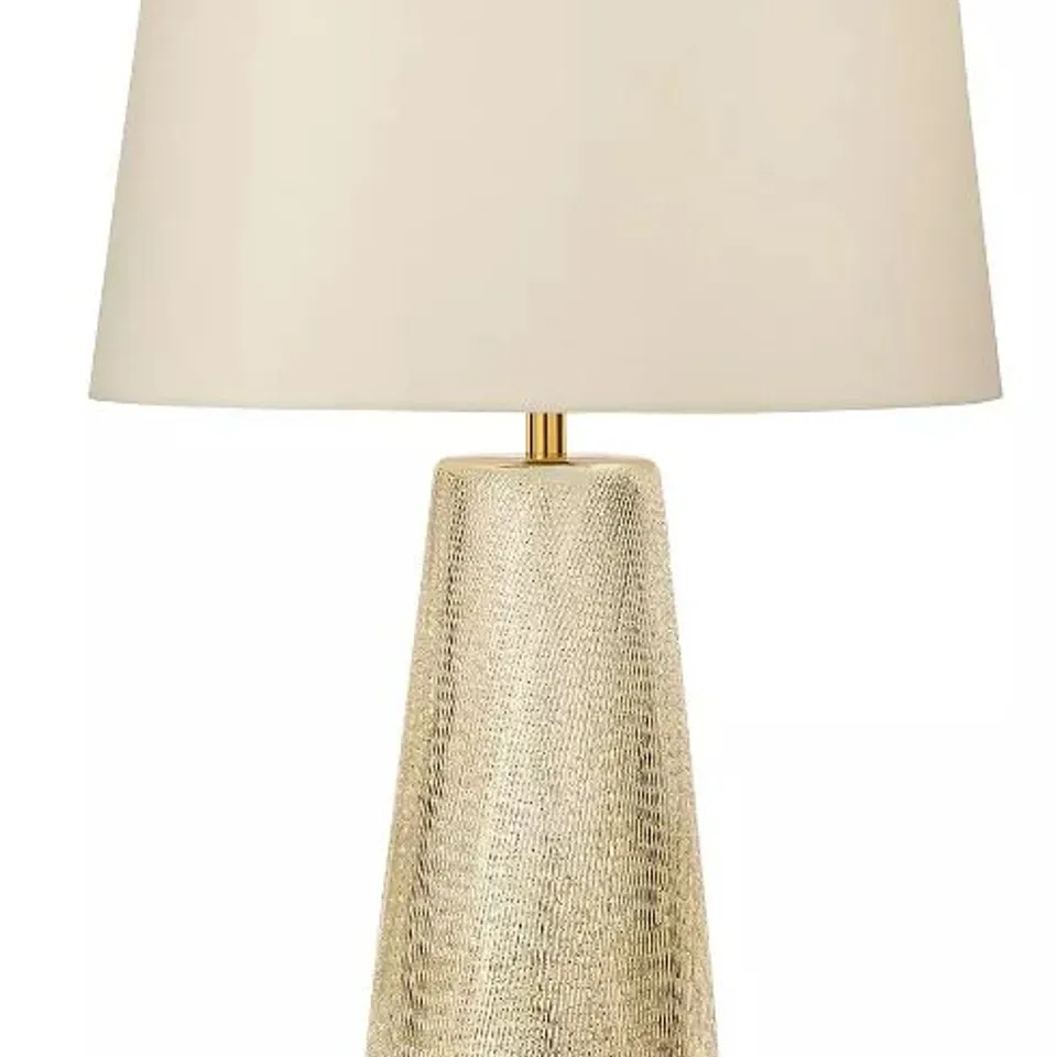 MICHELLE KEEGAN TEXTURED CERAMIC TABLE LAMP RRP £50