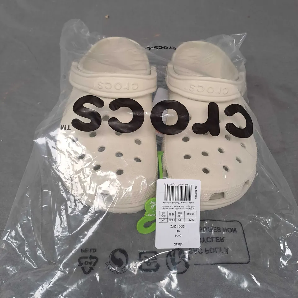UNISEX CROCS CLASSIC CLOG SIZE 6