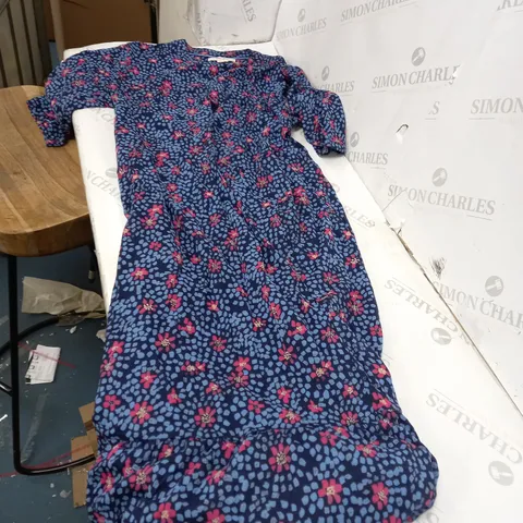 BLUE ROSEBUD DRESS SIZE 10