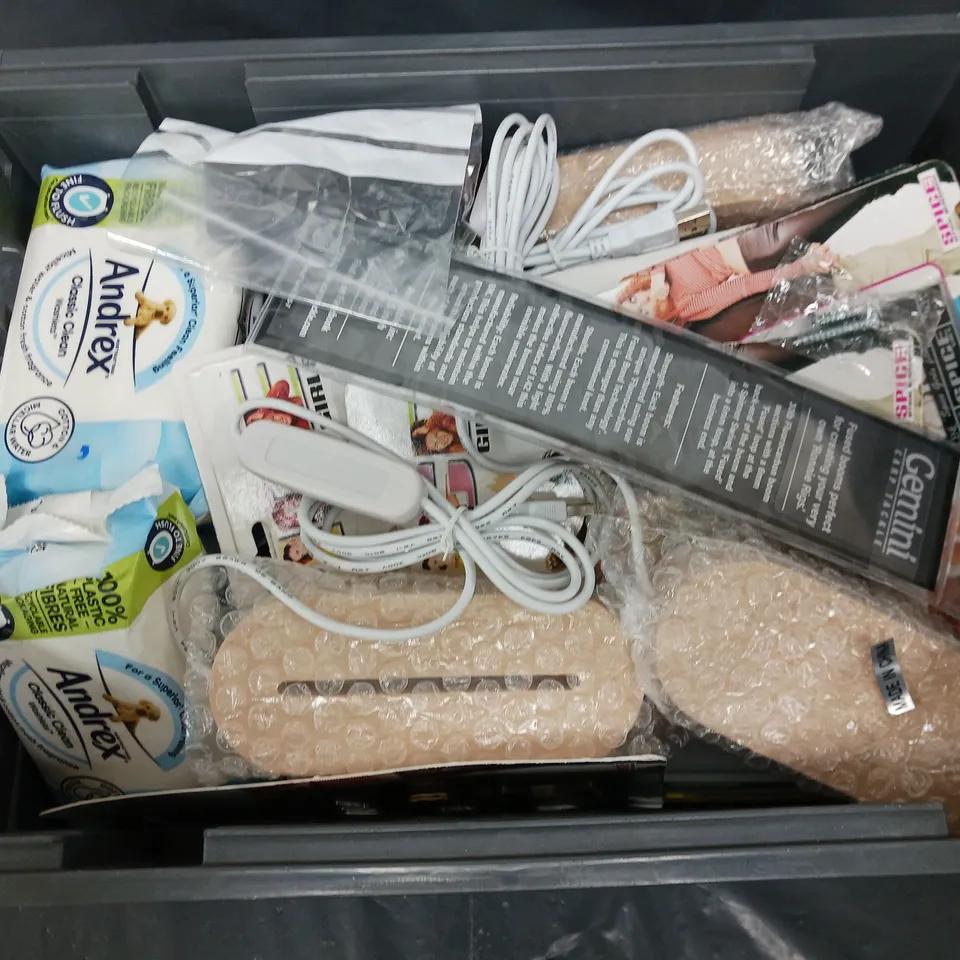 APPROXIMATELY 12 ASSORTED HOUSEHOLD ITEMS TO INCLUDE SPICE GIRLS PHOTO BADGE, AMDREX WIPES, WHITE TACK, ETC