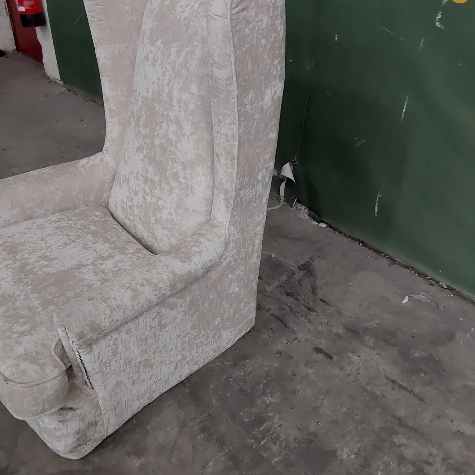 DESIGNER HIGH BACKED WINGED EASY CHAIR SILVER FABRIC WITH STUDDED DETAIL 