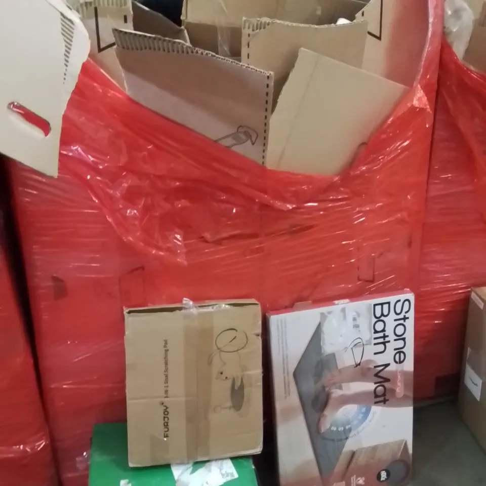 PALLET OF ASSORTED HOUSEHOLD GOODS AND PRODUCTS TO INCLUDE;STANDING BATH MAT,RICE COOKER,CAT SCRATCHING POST