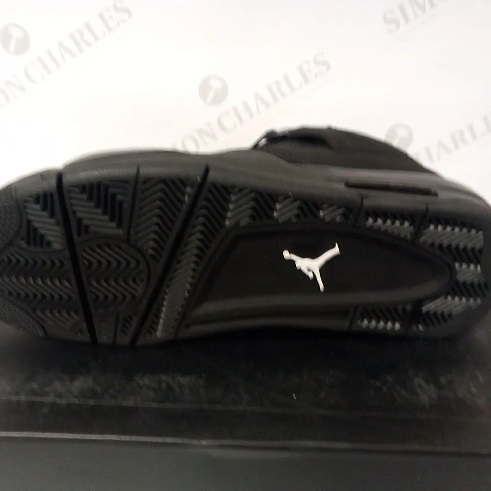 BOXED NIKE AIR JORDAN 4 RETRO SIZE 12