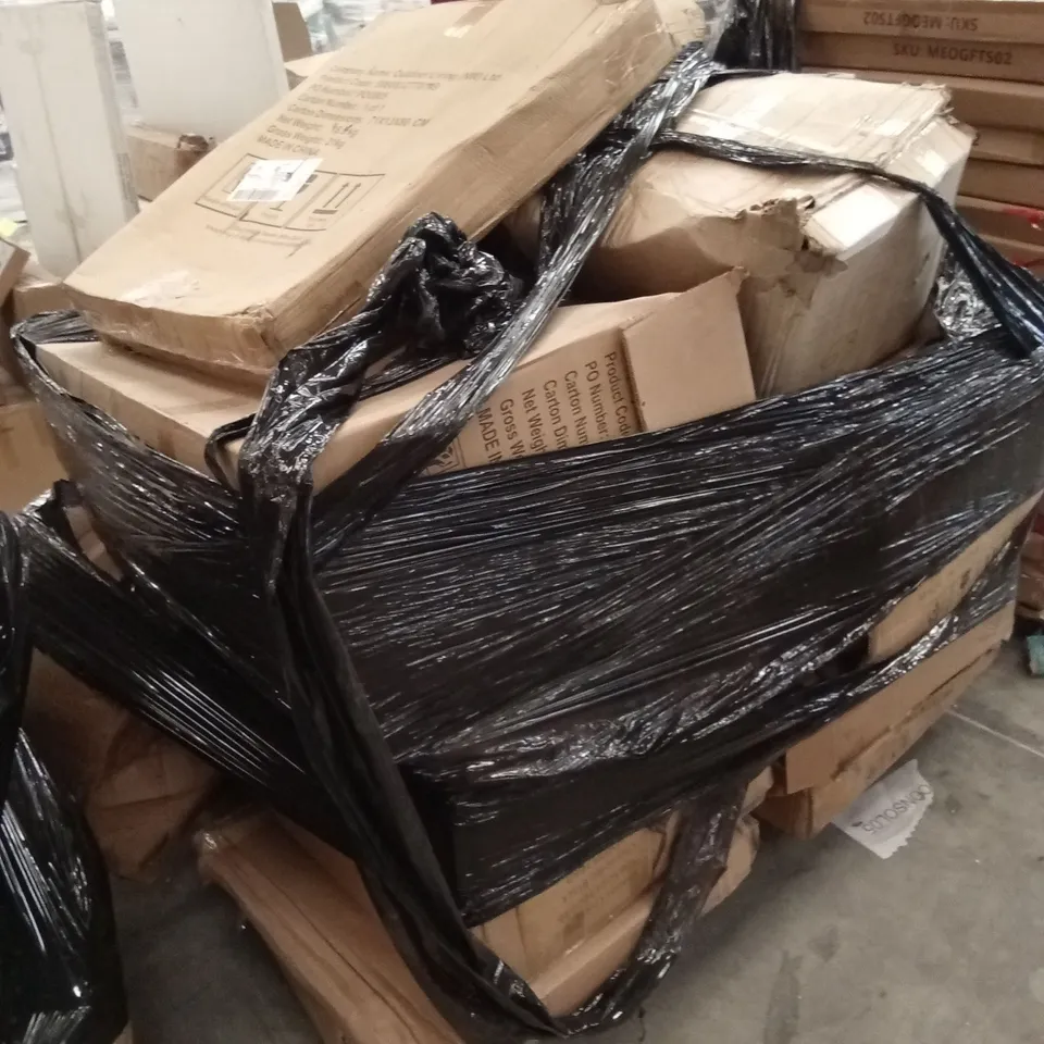 PALLET OF ASSORTED INCOMPLETE GARDEN FURNITURE SETS, PIECES AND PARTS
