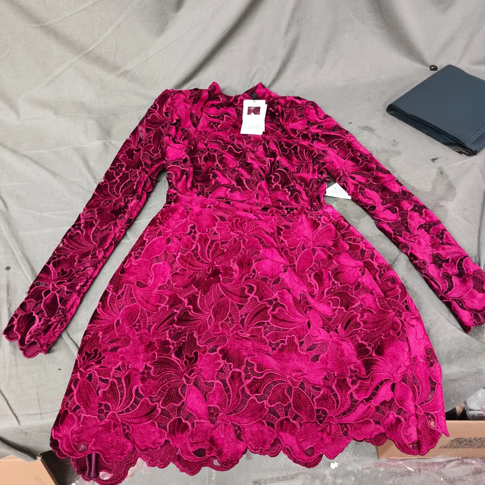 NADINE MERABI MAGENTA LACE DRESS – WOMEN'S SIZE 8