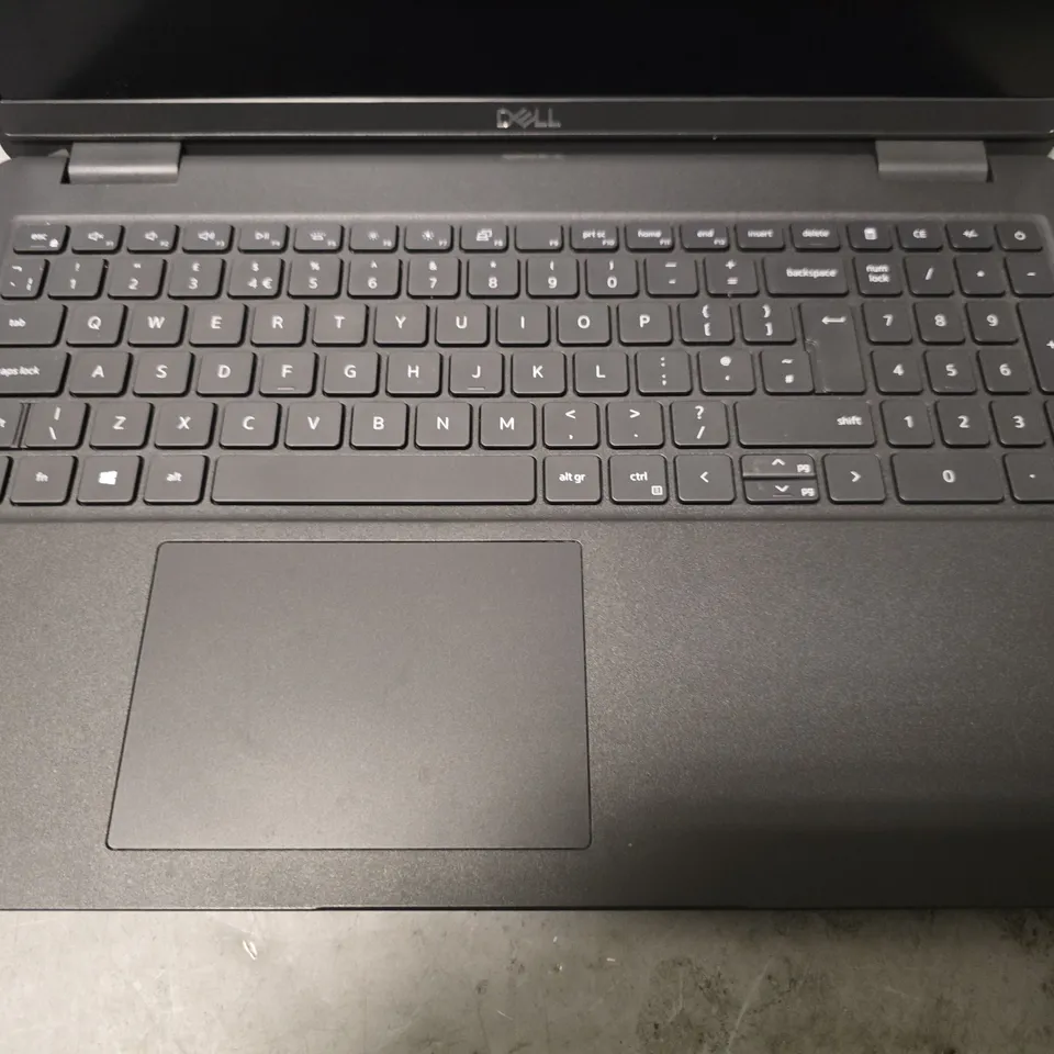 DELL LATITUDE 3520 LAPTOP 