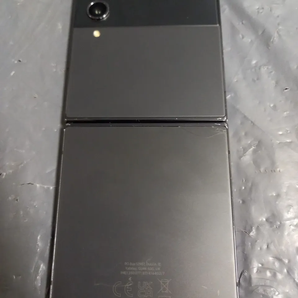 SAMSUNG GALAXY Z FLIP - MODEL UNSPECIFIED