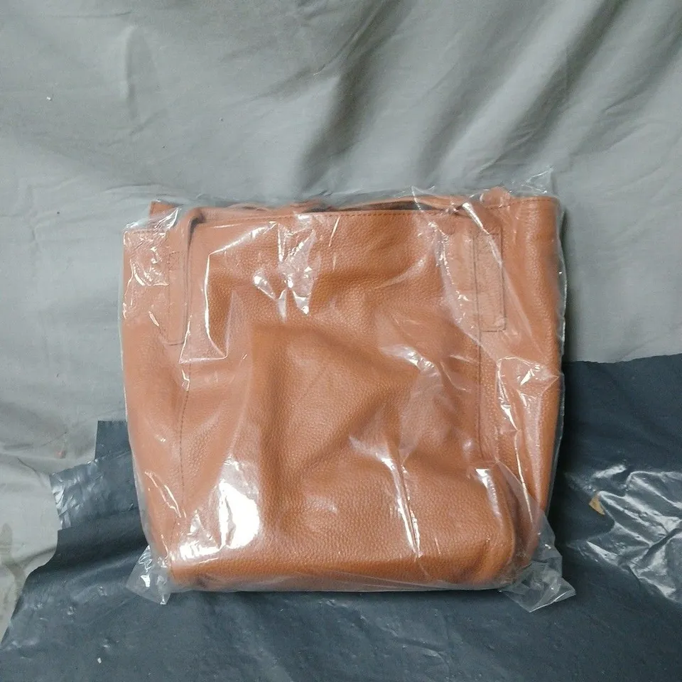 TAN LEATHER TOTE BAG