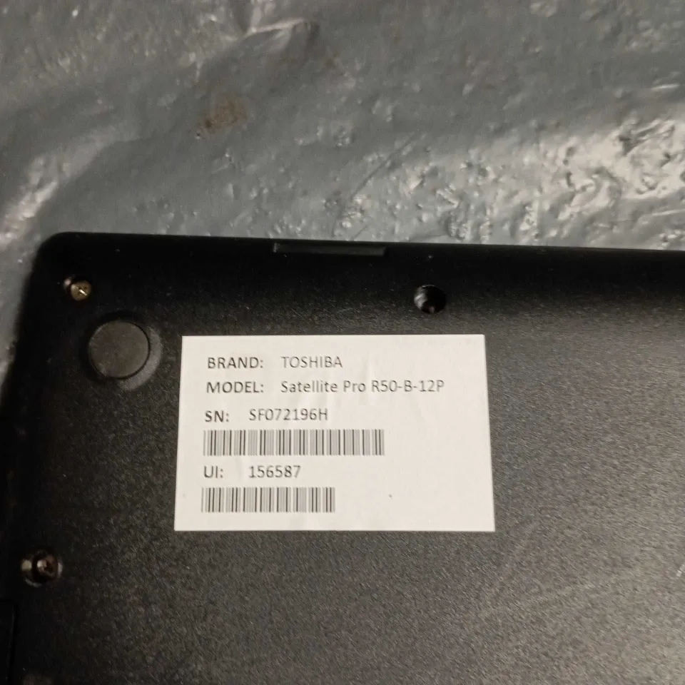 TOSHIBA SATELLITE PRO R50-B-12P LAPTOP