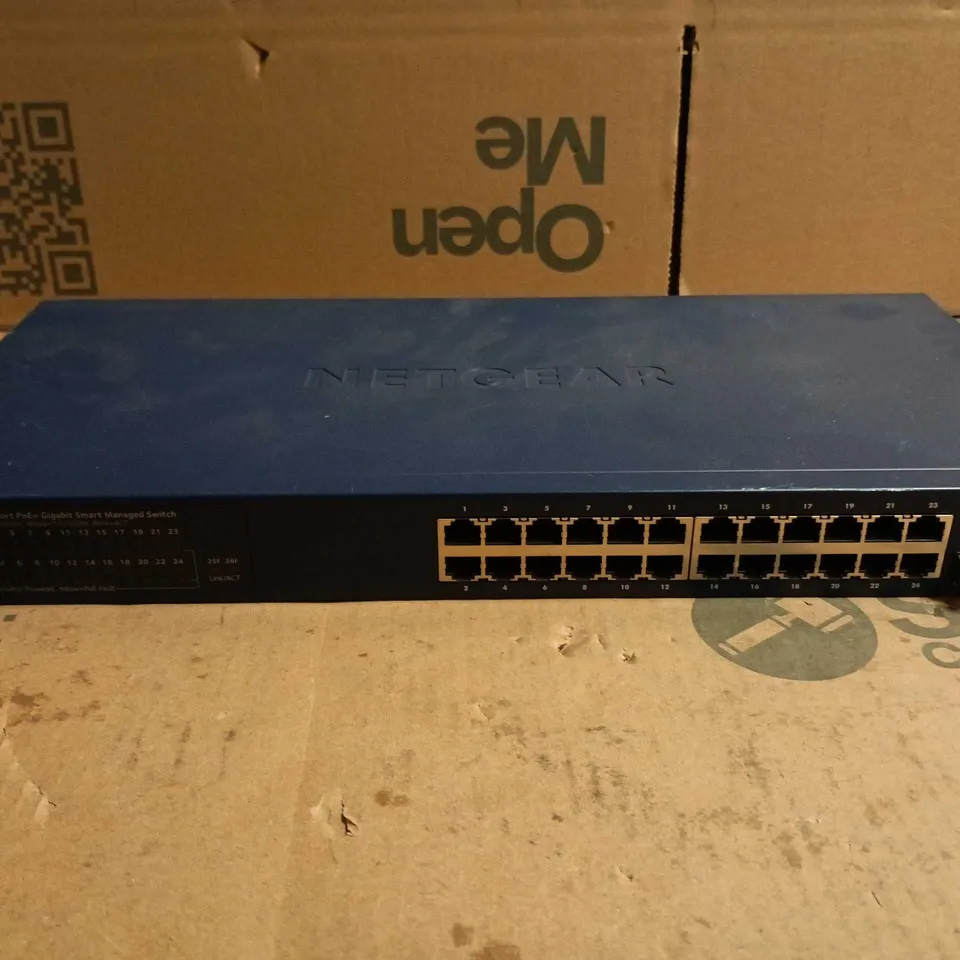 NETGEAR PROSAFE 24-PORT POE+ GIGABIT SMART MANAGED SWITCH (GS724T)