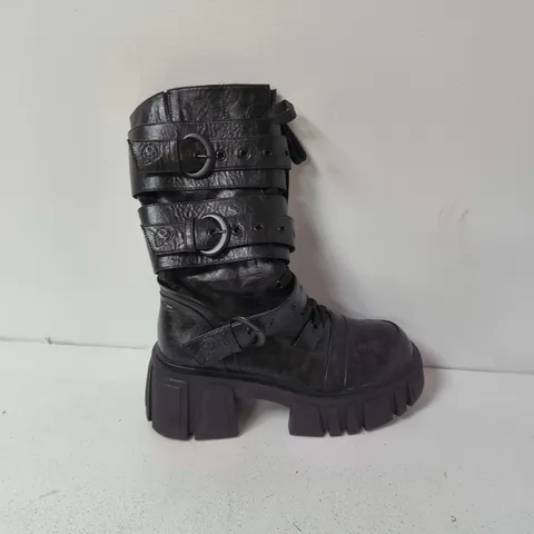 BOXED KILLSTAR RUPTURA BOOTS IN BLACK - UK 8