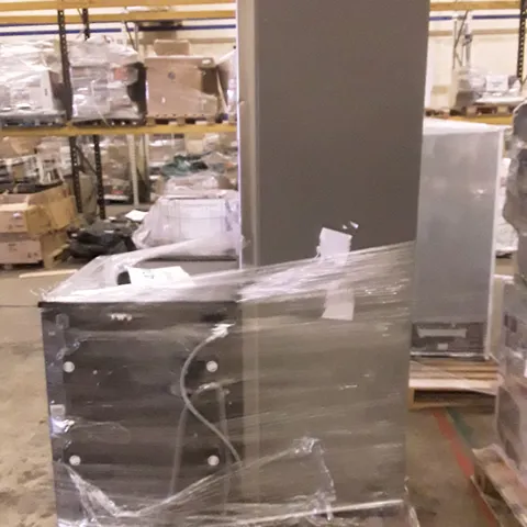 HOOVER H-WASH 500 FREE STANDING WASHING MACHINE AND HISENSE RB327N4WC1 55CM FREESTANDING 5050 FRIDGE - UNPROCESSED RAW RETURNS