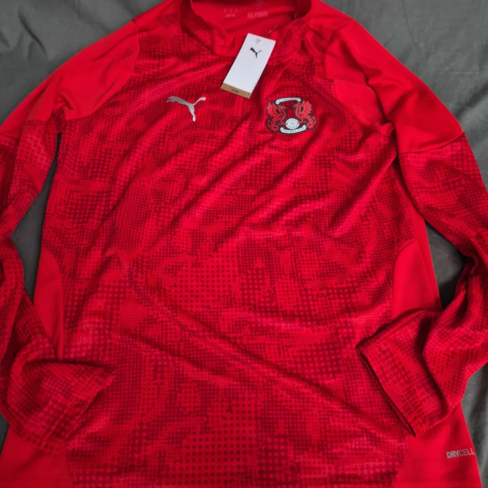 LEYTON ORIENT FC PUMA FOOTBALL RED TRAINING JACKET - SIZE M