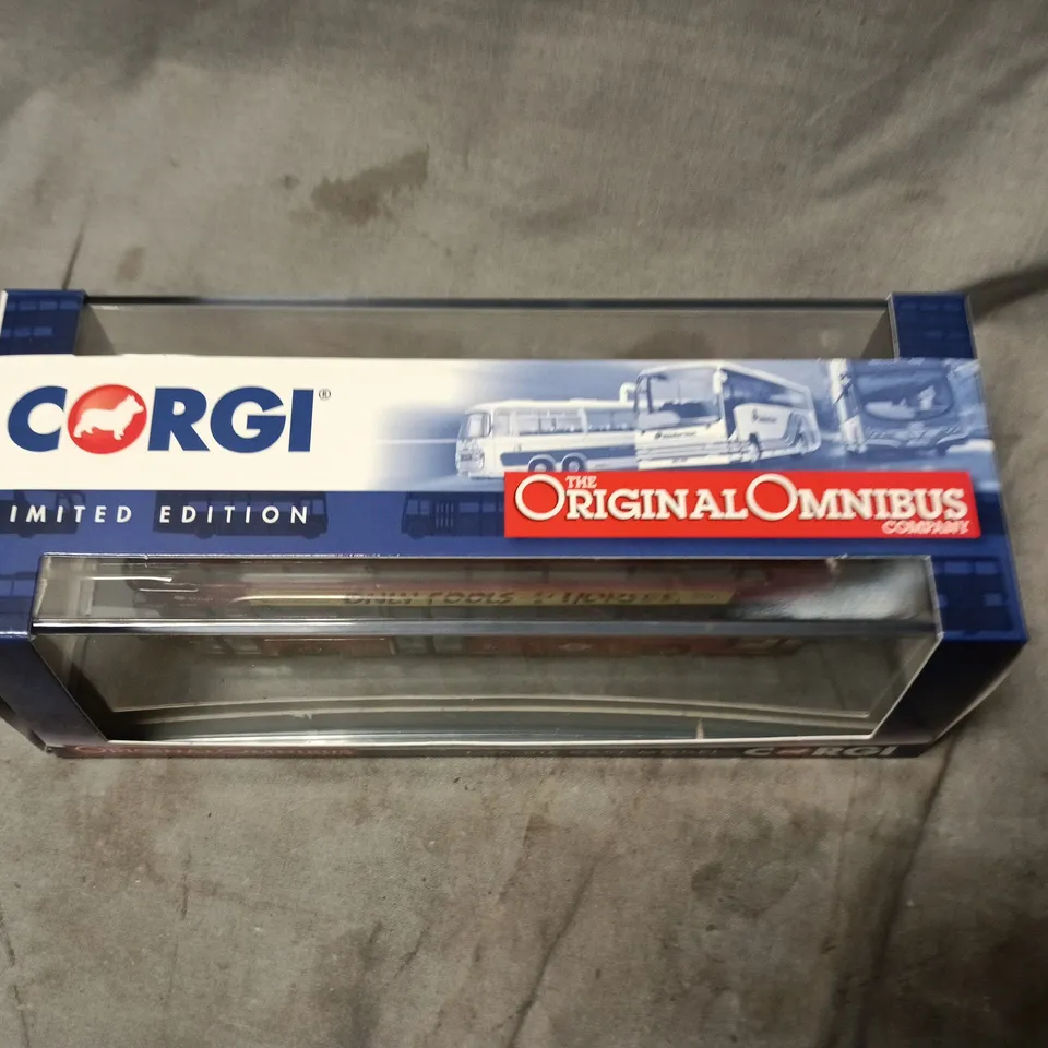 CORGI 1:76 DIE-CAST BUS – THE ORIGINAL OMNIBUS COMPANY LIMITED EDITION, 'ONLY FOOLS AND HORSES' LIVERY