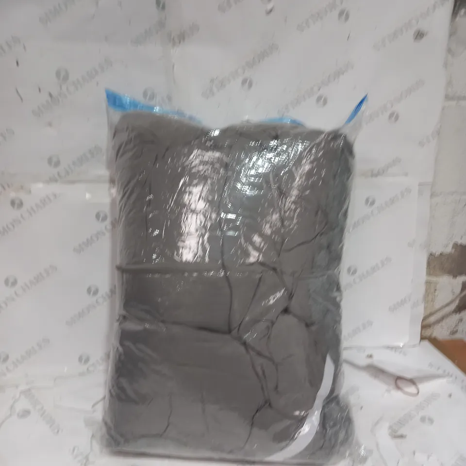 DARK GREY BEDDING SET 