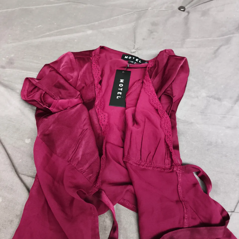 MOTEL KILU SATIN CHIFFON TOP – BURGUNDY, XS